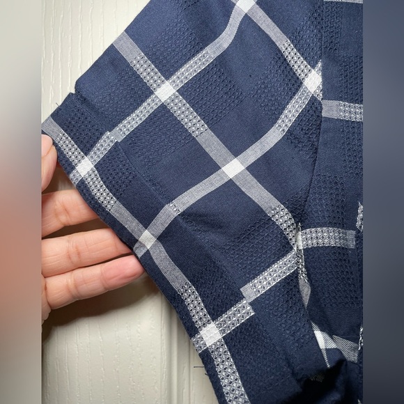 Tommy Hilfiger navy shirt sz M - Picture 4 of 6